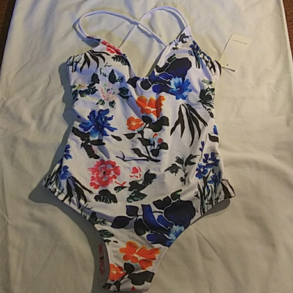 Ekouaer White Floral One Piece Swimsuit